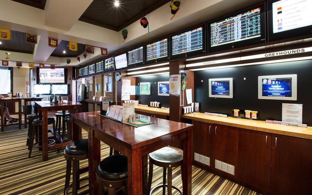 Nightcap At Federal Hotel Toowoomba Exteriör bild
